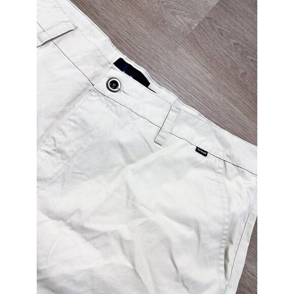 Hurley Khaki Flat Front Shorts Mens 28 Tan Classic Basic Shorts - Picture 3 of 4